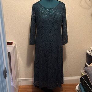 Elegant Teal Lace Dress